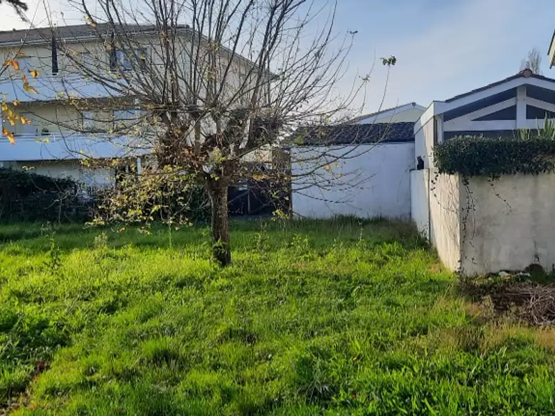 Terrain à bâtir, 500 m² - Gujan-Mestras (33470)