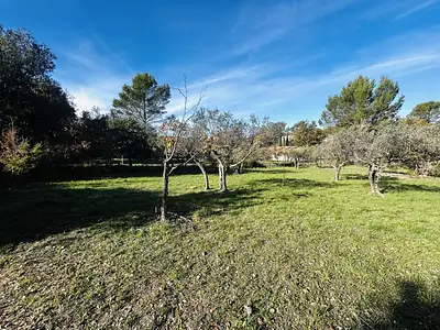 Terrain à bâtir, 1 622 m²