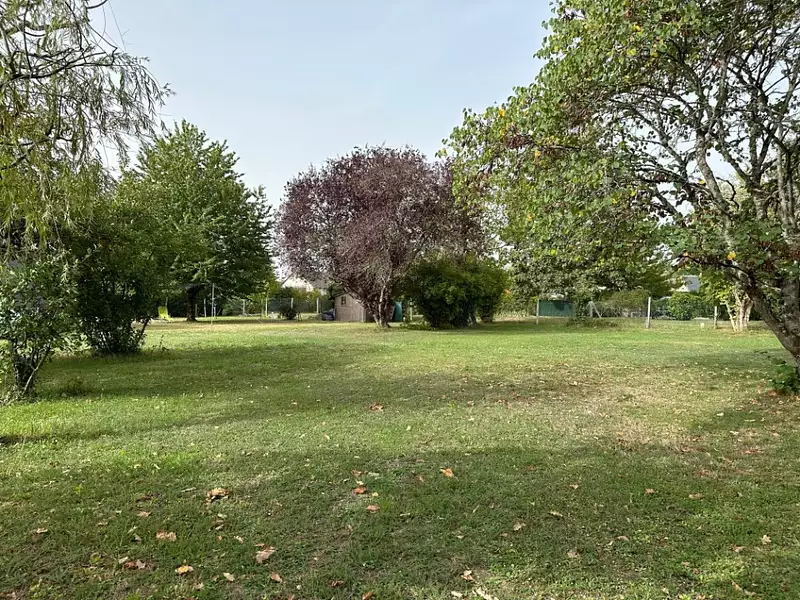 Terrain à bâtir, 550 m² - Pernay (37230)