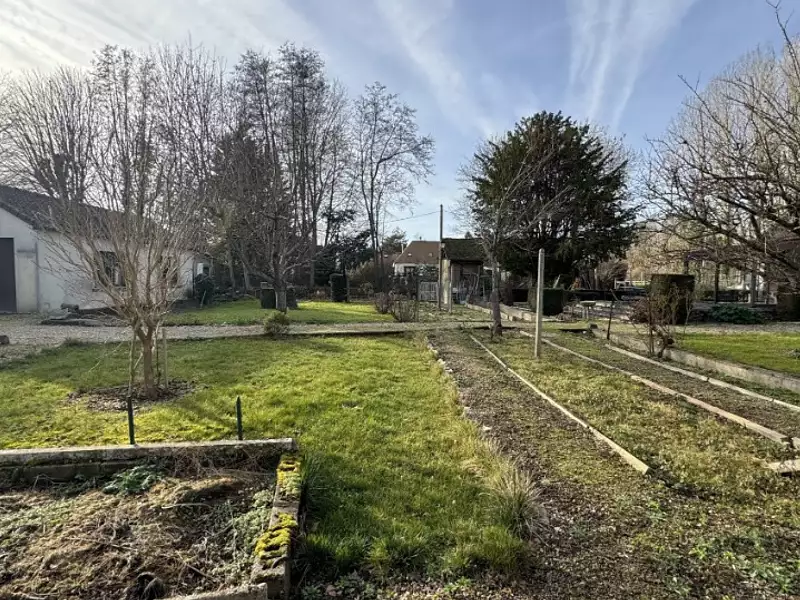 Terrain à bâtir, 529 m² - Anet (28260)