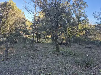 Terrain à bâtir, 2 150 m²