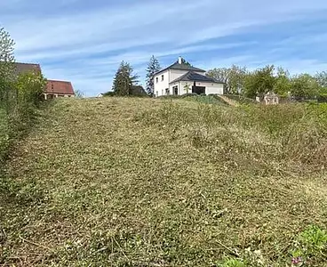 Terrain à bâtir, 1 700 m²