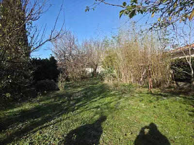 Terrain à bâtir, 823 m²