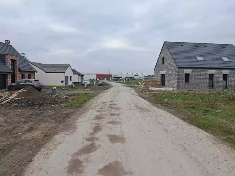 Terrain à bâtir, 400 m² - Harnes (62440)