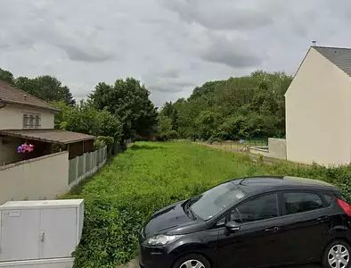 Terrain à bâtir, 678 m²