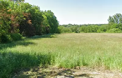 Terrain à bâtir, 1 500 m²