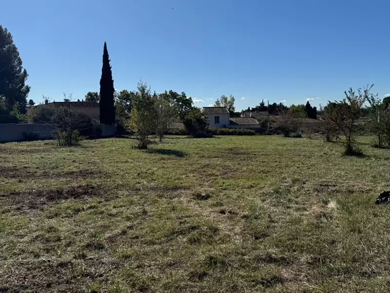 Terrain à bâtir, 480 m² - Caumont-sur-Durance (84510)