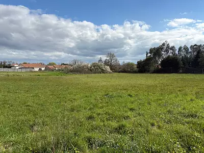 Terrain à bâtir, 369 m²