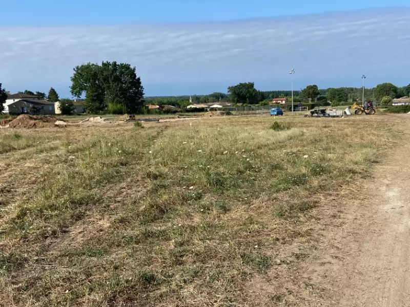 Terrain à bâtir, 307 m² - Le Barp (33114)