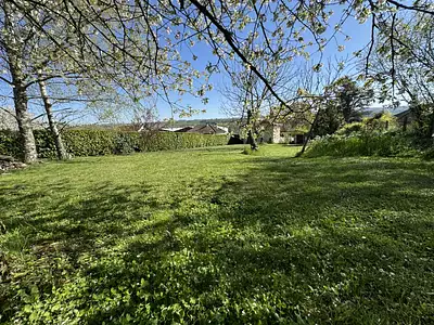Terrain à bâtir, 1 800 m²