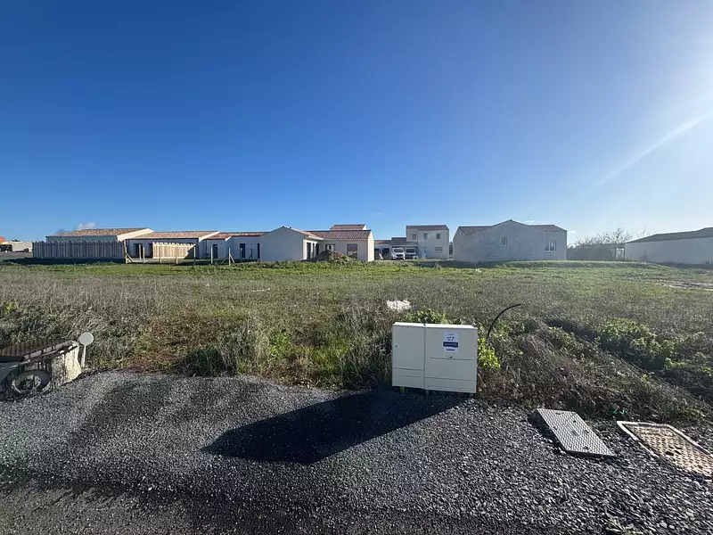 Terrain à bâtir, 176 m² - Nieul-sur-Mer (17137)