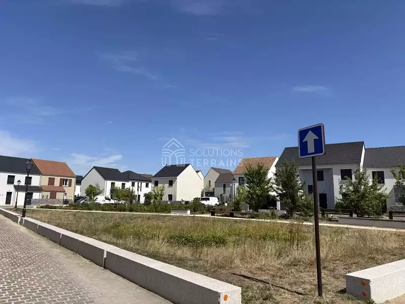 Terrain à bâtir, 388 m² - Ormoy (91540)