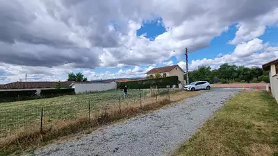 Terrain à bâtir, 392 m²