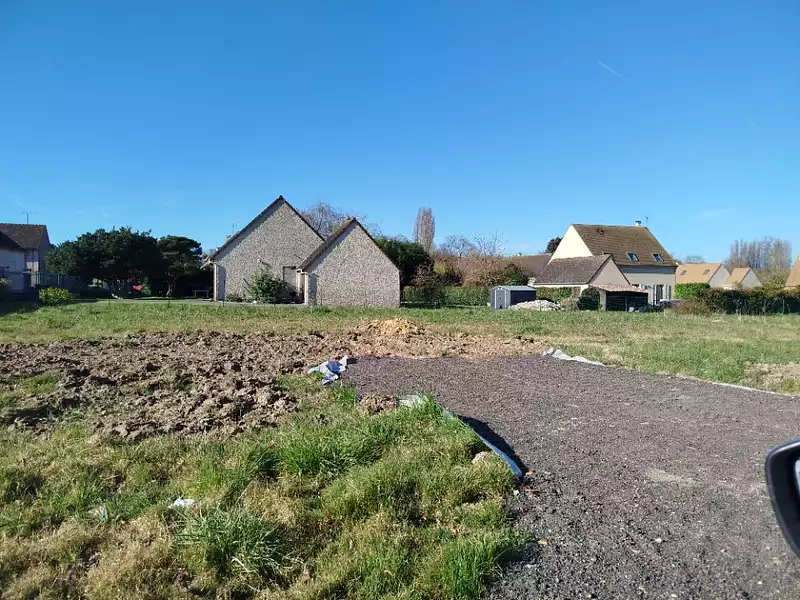 Terrain à bâtir, 635 m² - Neauphlette (78980)