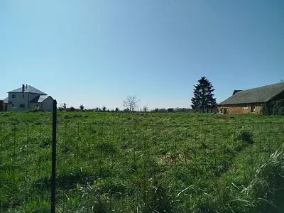 Terrain à bâtir, 1 100 m²