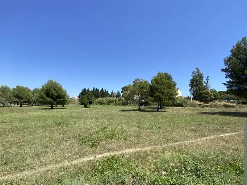Terrain à bâtir, 300 m² - Saint-Pargoire (34230)