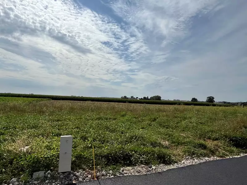 Terrain à bâtir, 451 m² - Staple (59190)