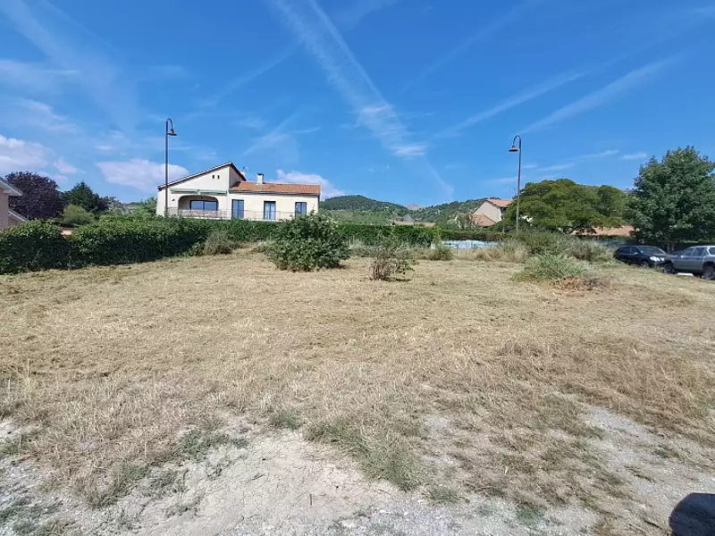 Terrain à bâtir, 855 m² - Tallard (05130)