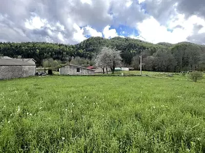 Terrain à bâtir, 1 598 m²