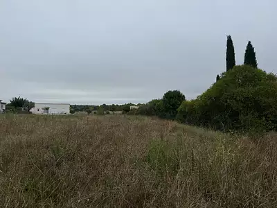 Terrain à bâtir, 811 m²