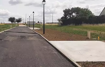 Terrain à bâtir, 330 m²