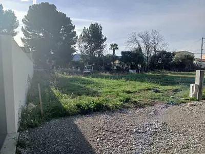 Terrain à bâtir, 405 m²