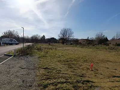 Terrain à bâtir, 721 m²