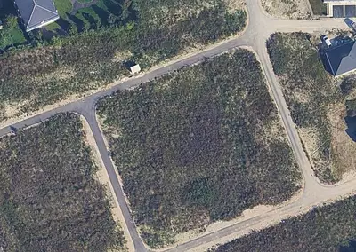 Terrain à bâtir, 411 m²