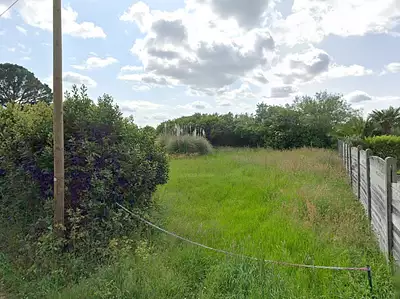 Terrain à bâtir, 735 m²