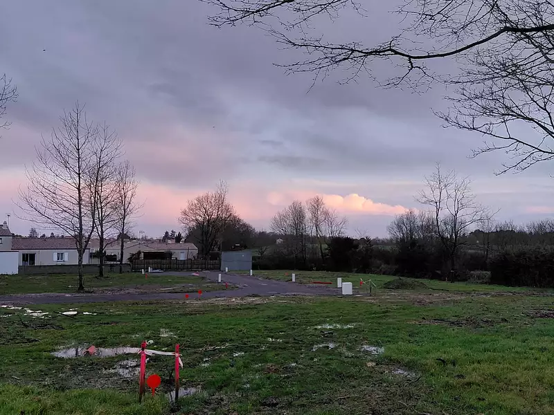 Terrain à bâtir, 419 m² - Saint-Mathurin (85150)