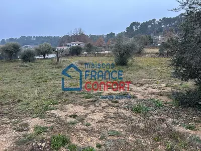Terrain à bâtir, 691 m²