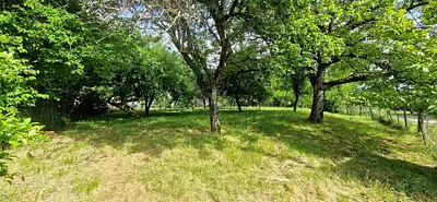 Terrain à bâtir, 1 040 m²