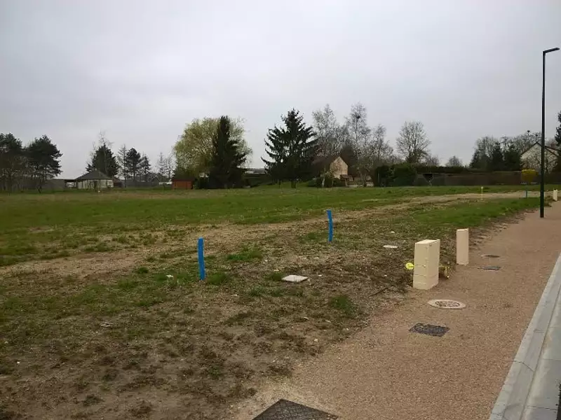 Terrain à bâtir, 557 m² - La Bussière (45230)