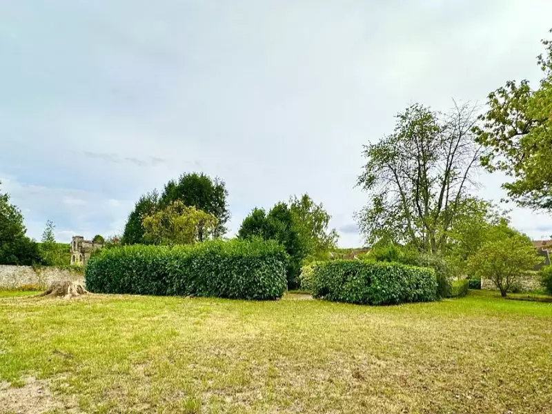 Terrain à bâtir, 646 m² - Verneuil-en-Halatte (60550)