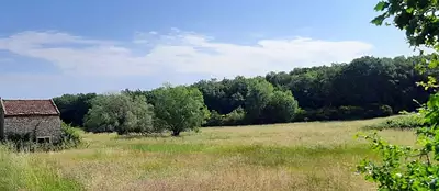 Terrain à bâtir, 672 m²