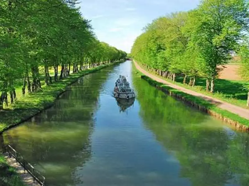 Terrain à bâtir, 746 m² - Eurville-Bienville (52410)