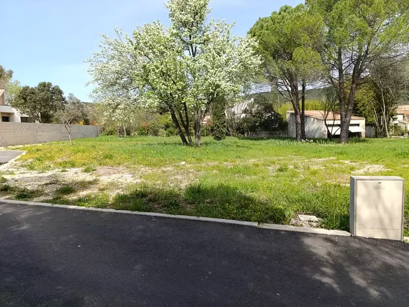 Terrain à bâtir, 900 m² - Les Matelles (34270)