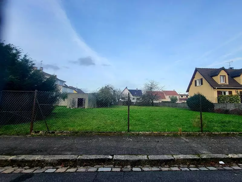 Terrain à bâtir, 445 m² - Ris-Orangis (91130)