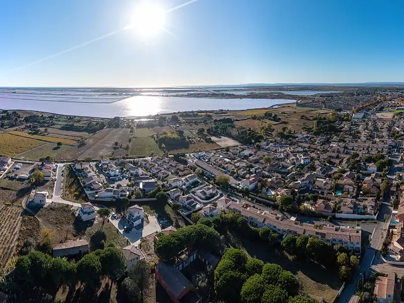 Terrain à bâtir, 305 m² - Aigues-Mortes (30220)