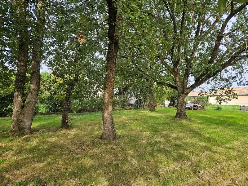 Terrain à bâtir, 728 m² - Grazac (31190)