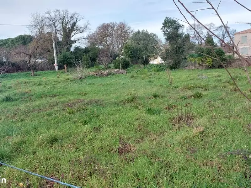 Terrain à bâtir, 950 m² - Istres (13800)