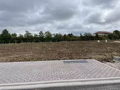 Terrain à bâtir, 409 m²