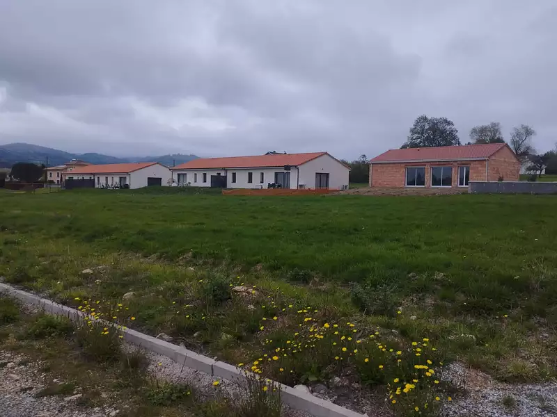 Terrain à bâtir, 359 m² - Ambert (63600)