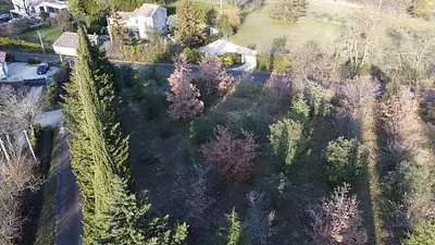 Terrain à bâtir, 1 380 m²