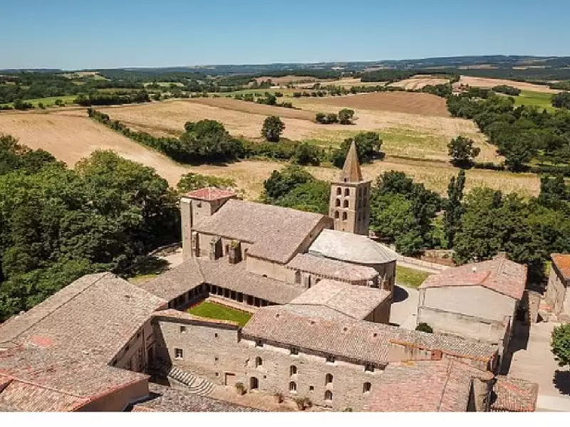 Terrain à bâtir, 840 m² - Peyrens (11400)