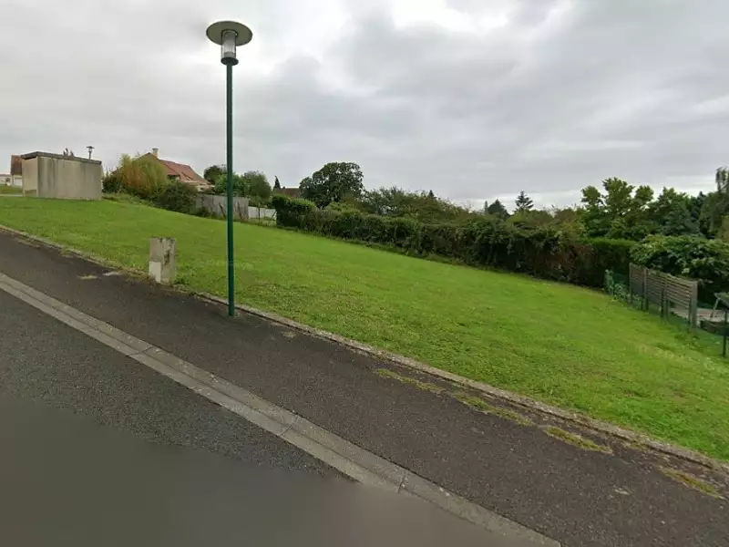 Terrain à bâtir, 518 m² - Luceau (72500)