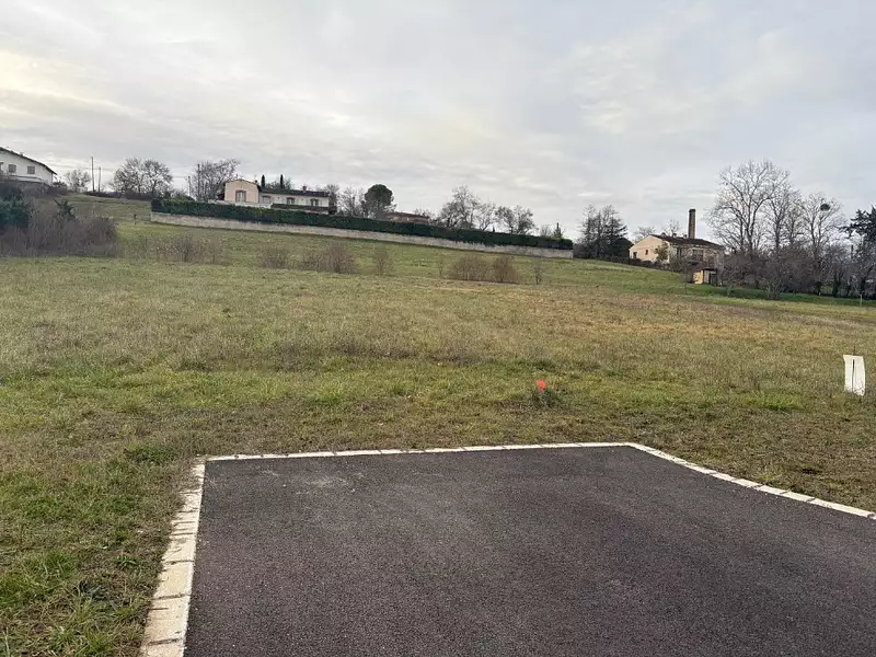 Terrain à bâtir, 740 m² - Mézens (81800)