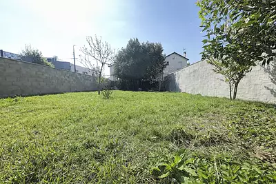 Terrain à bâtir, 257 m²