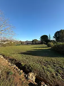 Terrain à bâtir, 1 100 m²