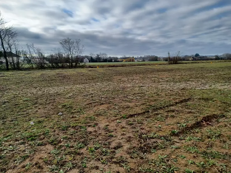 Terrain à bâtir, 721 m² - Fresnay-sur-Sarthe (72130)